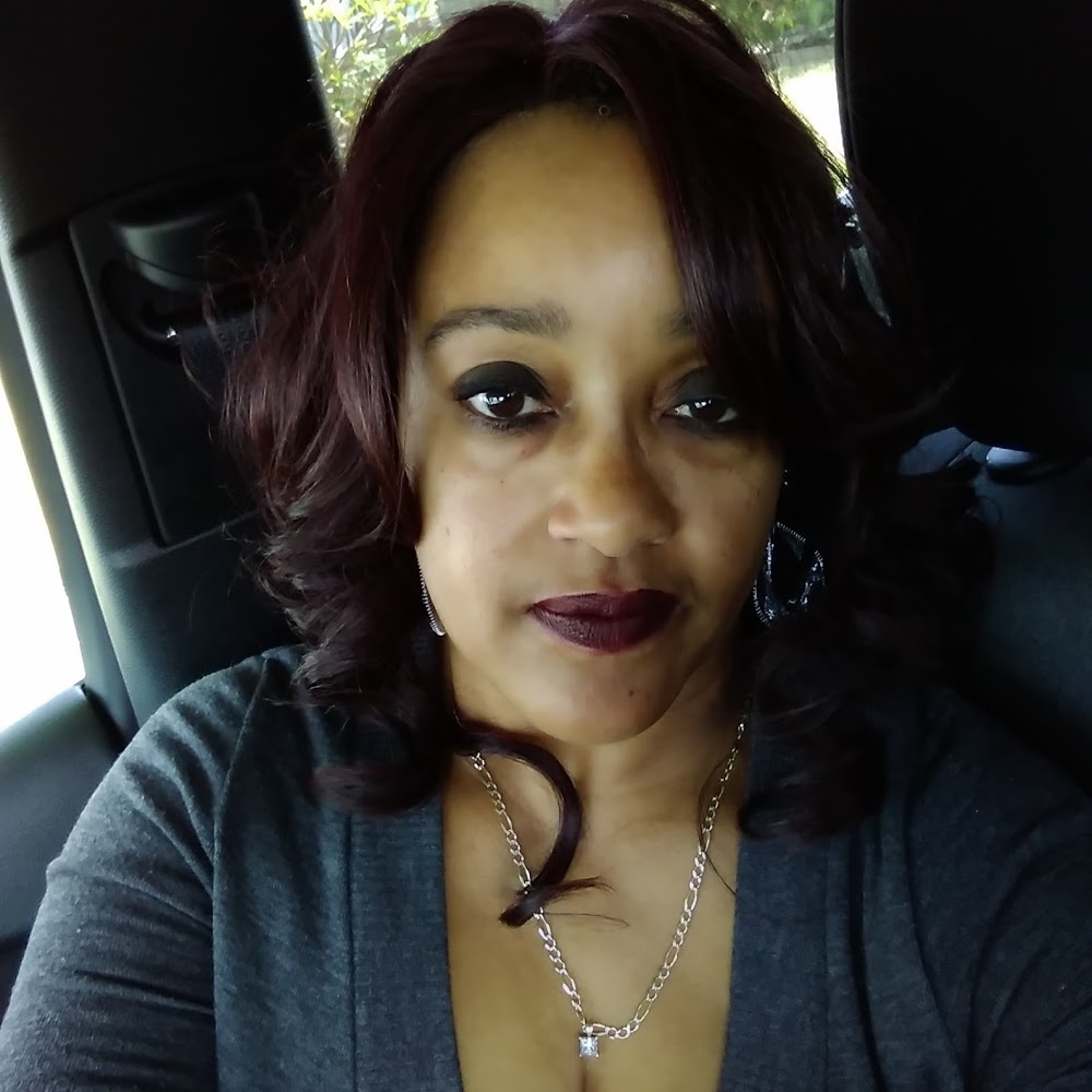 Meet your Posher, Valerie